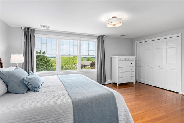 116 Gideon Lawton Lane, Portsmouth, RI 02871
