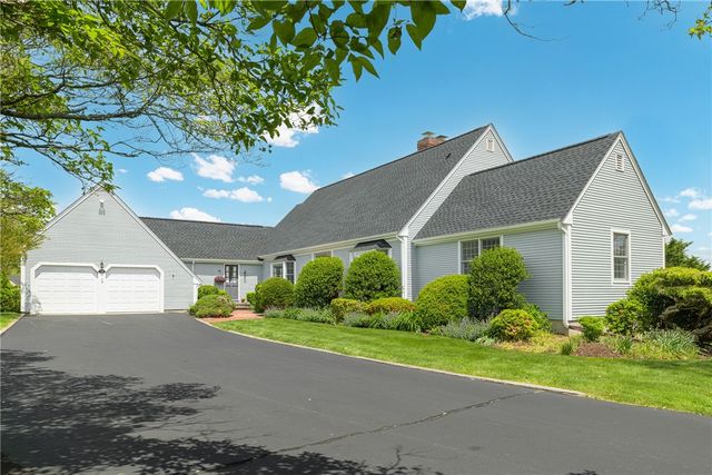 116 Gideon Lawton Lane, Portsmouth, RI 02871