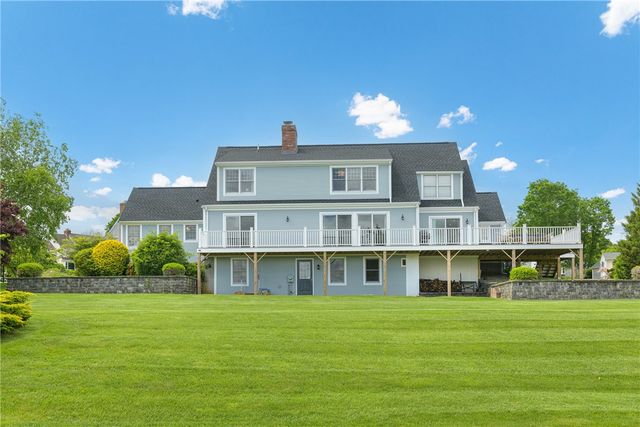 116 Gideon Lawton Lane, Portsmouth, RI 02871