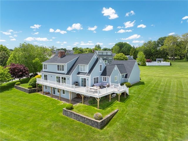 116 Gideon Lawton Lane, Portsmouth, RI 02871