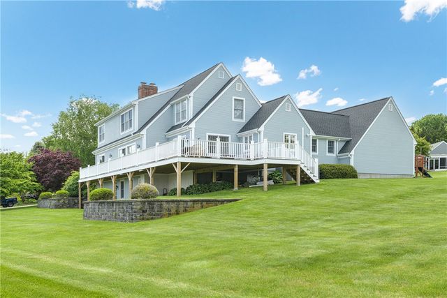 116 Gideon Lawton Lane, Portsmouth, RI 02871