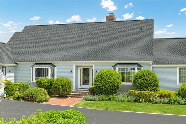 116 Gideon Lawton Lane, Portsmouth, RI 02871