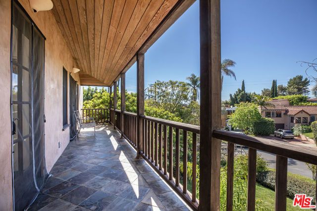 10365 Holman Avenue, Los Angeles, CA 90024