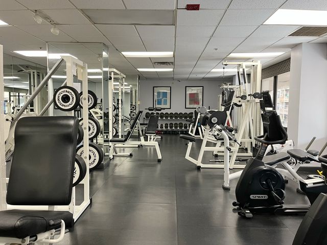 5320 N Sheridan Road 2110, Chicago, IL 60640