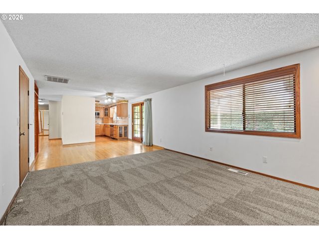 505 Ne DEXTER Ct, Gresham, OR 97030