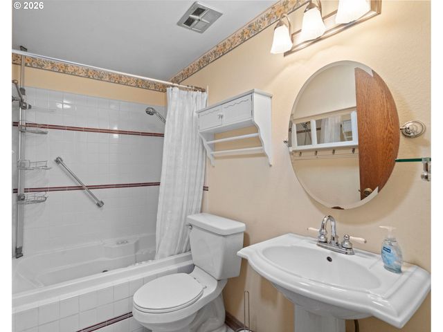 505 Ne DEXTER Ct, Gresham, OR 97030