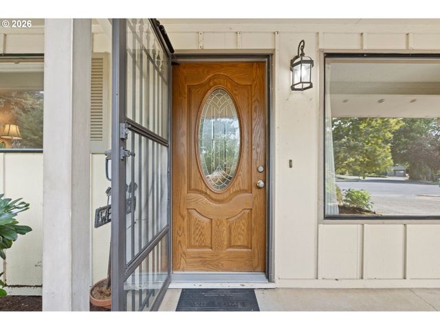 505 Ne DEXTER Ct, Gresham, OR 97030