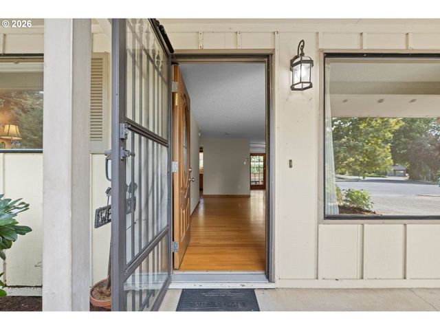 505 Ne DEXTER Ct, Gresham, OR 97030