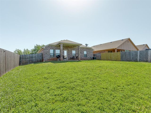 2905 Fawn Lily Street, Oklahoma City, OK 73128