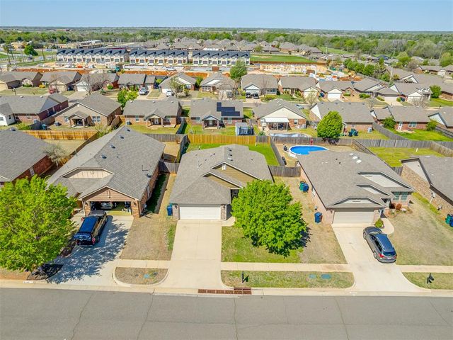 2905 Fawn Lily Street, Oklahoma City, OK 73128