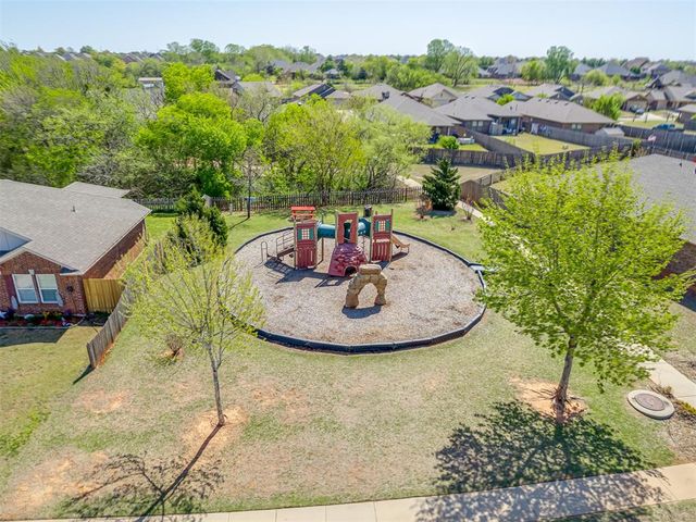 2905 Fawn Lily Street, Oklahoma City, OK 73128