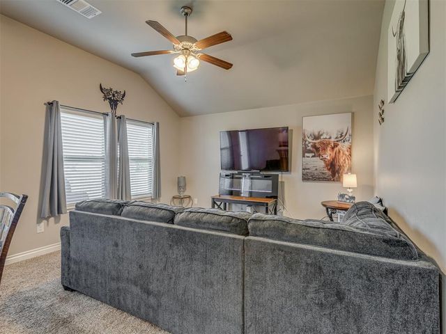 2905 Fawn Lily Street, Oklahoma City, OK 73128