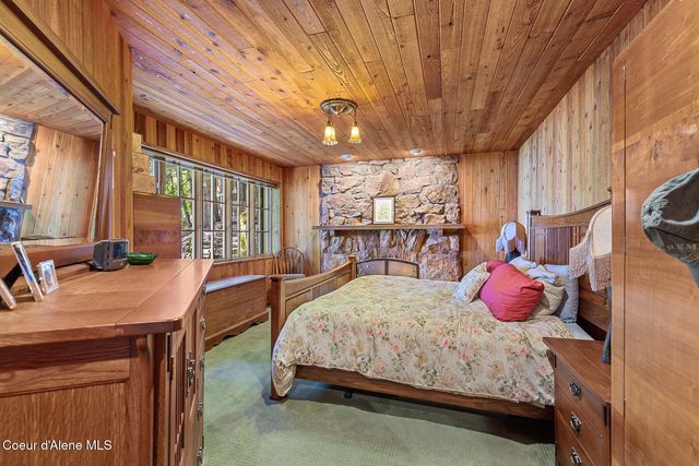 15144 S SPIRIT LAKE SHR, Spirit Lake, ID 83869