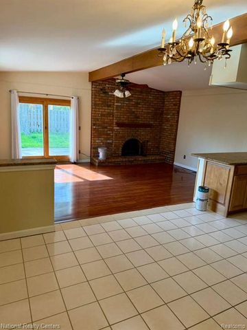5739 Willow Creek Drive, Canton, MI 48187