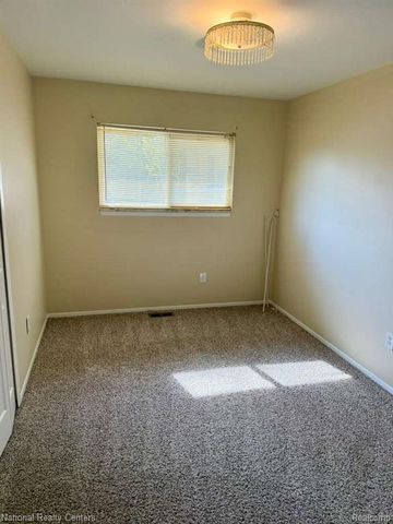 5739 Willow Creek Drive, Canton, MI 48187