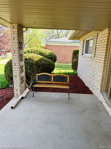 5739 Willow Creek Drive, Canton, MI 48187