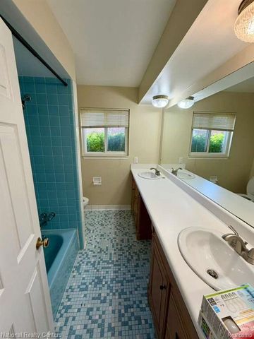 5739 Willow Creek Drive, Canton, MI 48187