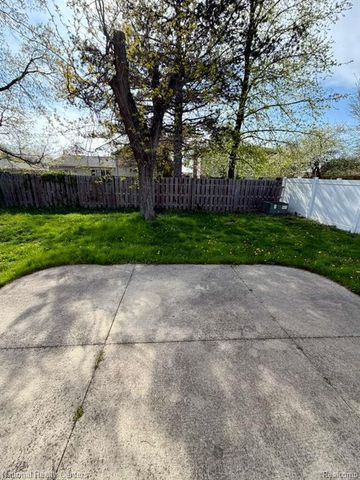 5739 Willow Creek Drive, Canton, MI 48187
