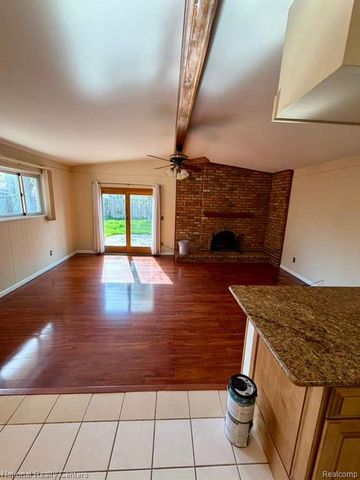 5739 Willow Creek Drive, Canton, MI 48187