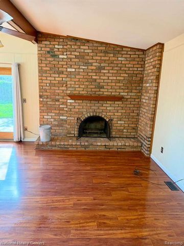 5739 Willow Creek Drive, Canton, MI 48187