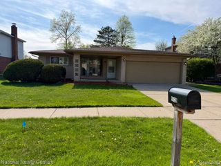 5739 Willow Creek Drive, Canton, MI 48187