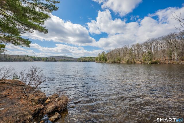 332 Ledge Drive 332, Torrington, CT 06790