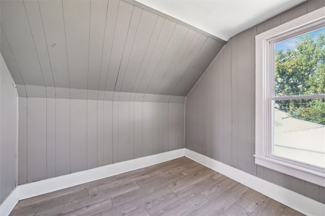 1424 11th Street SW, Cedar Rapids, IA 52404