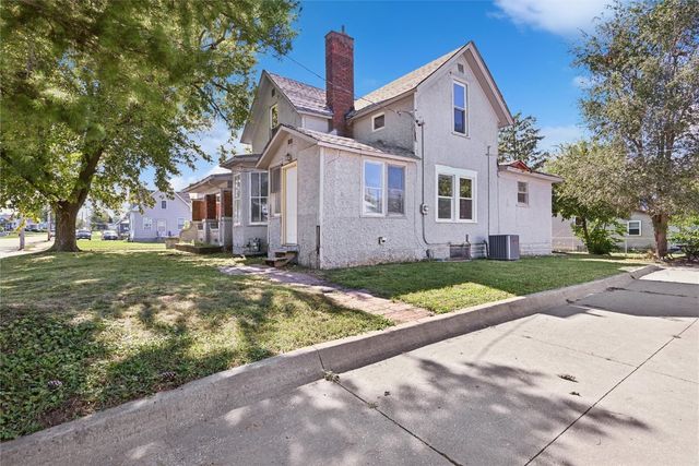 1424 11th Street SW, Cedar Rapids, IA 52404