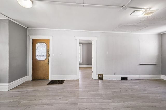 1424 11th Street SW, Cedar Rapids, IA 52404