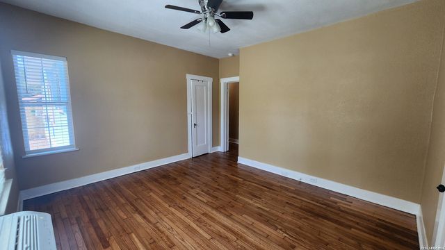 801 W Hollywood Ave, San Antonio, TX 78212