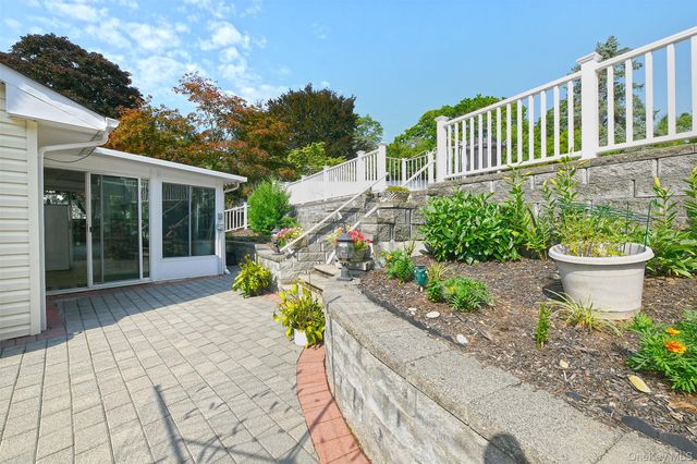 5 Trudy Court, Huntington Station, NY 11746