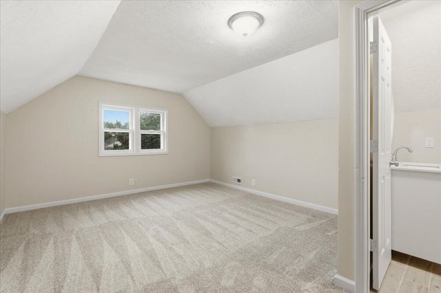 2017 6TH Avenue, Council Bluffs, IA 51501