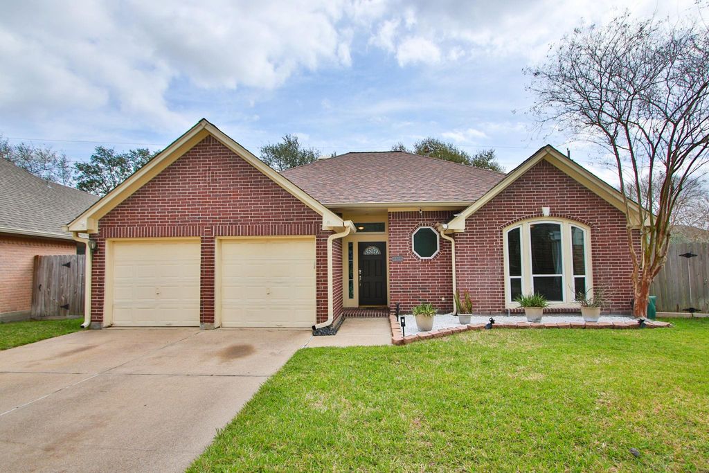 6102 Fox Wind Court, Houston, TX 77041