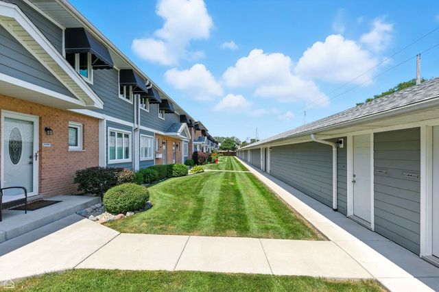 2550 W 112th Street 12L, Chicago, IL 60655