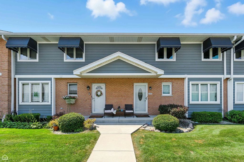 2550 W 112th Street 12L, Chicago, IL 60655