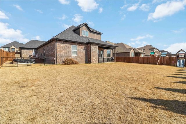 120 Bequette Lane, Centerton, AR 72719