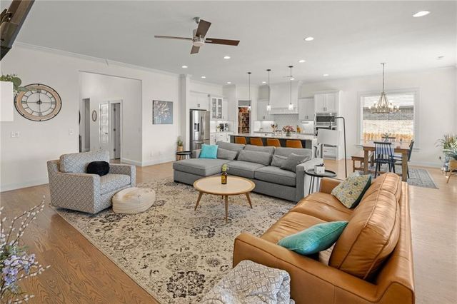 120 Bequette Lane, Centerton, AR 72719