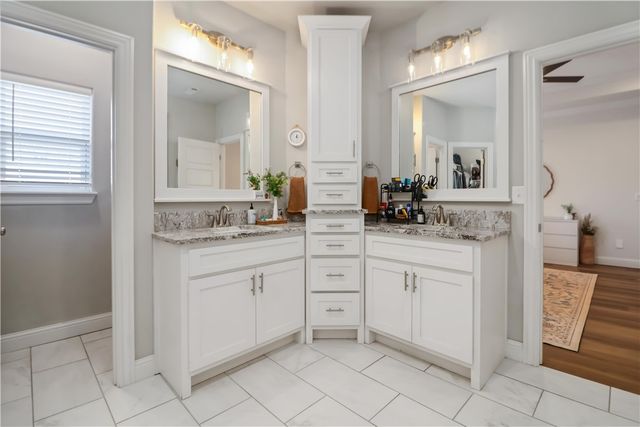 120 Bequette Lane, Centerton, AR 72719