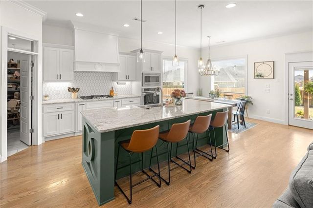 120 Bequette Lane, Centerton, AR 72719