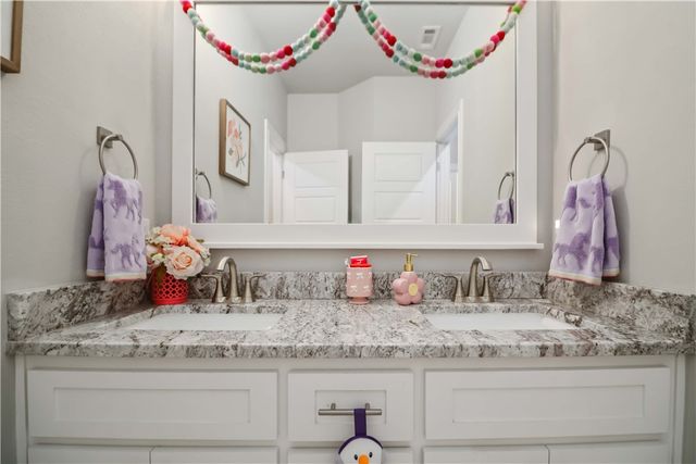 120 Bequette Lane, Centerton, AR 72719