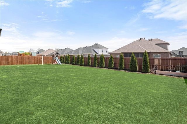 120 Bequette Lane, Centerton, AR 72719