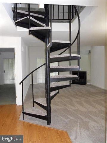 208 VALLEY LN, Chesterbrook, PA 19087