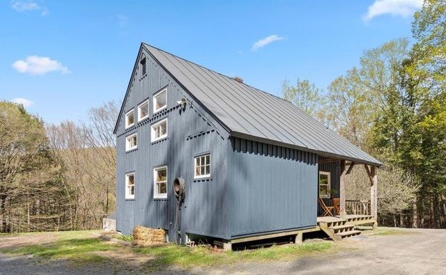 278 Spring Road, Tunbridge, VT 05077