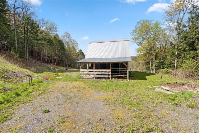 278 Spring Road, Tunbridge, VT 05077