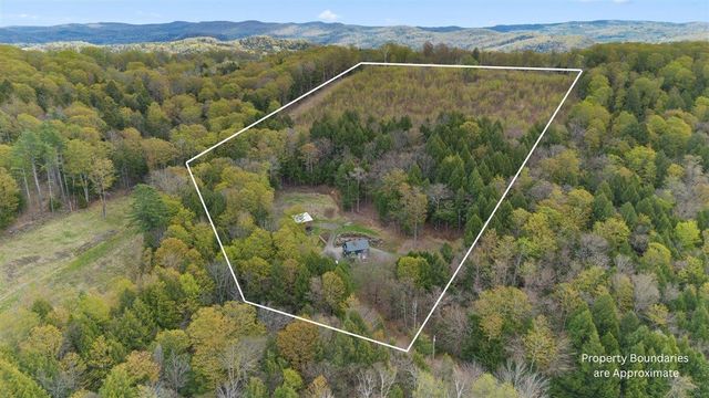 278 Spring Road, Tunbridge, VT 05077