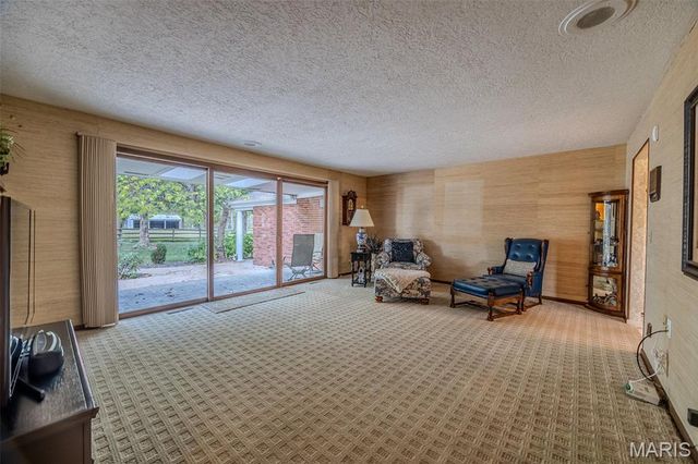 21355A Ember Road, Lebanon, MO 65536