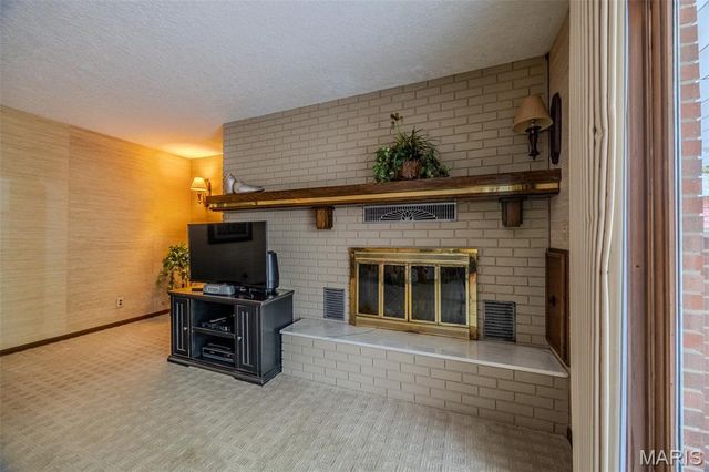 21355A Ember Road, Lebanon, MO 65536