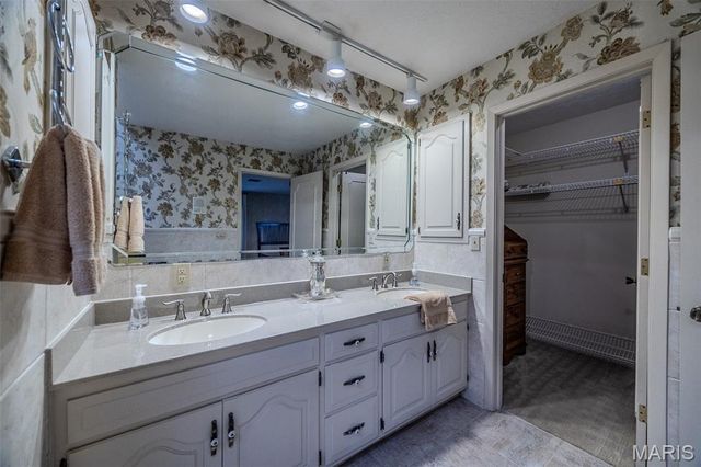 21355A Ember Road, Lebanon, MO 65536