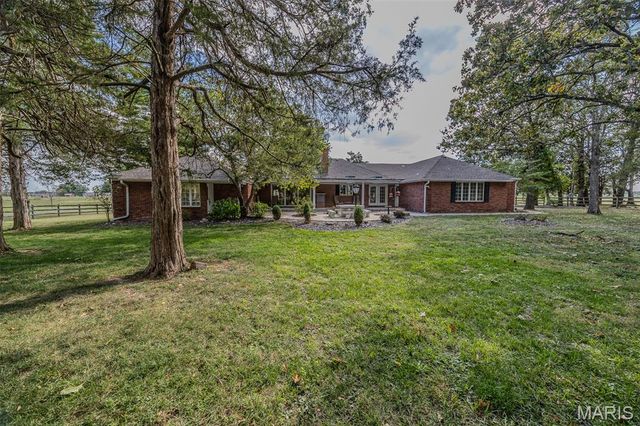 21355A Ember Road, Lebanon, MO 65536