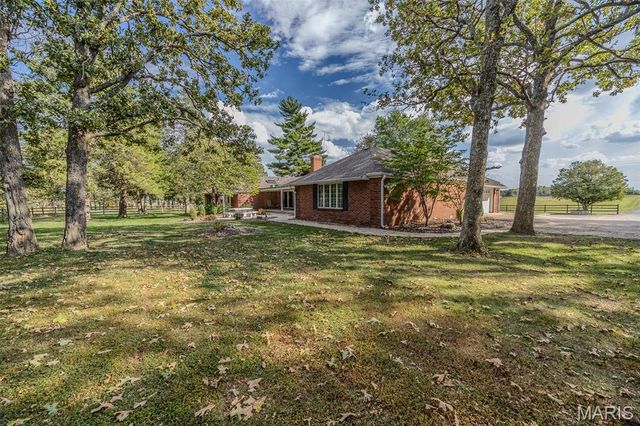 21355A Ember Road, Lebanon, MO 65536